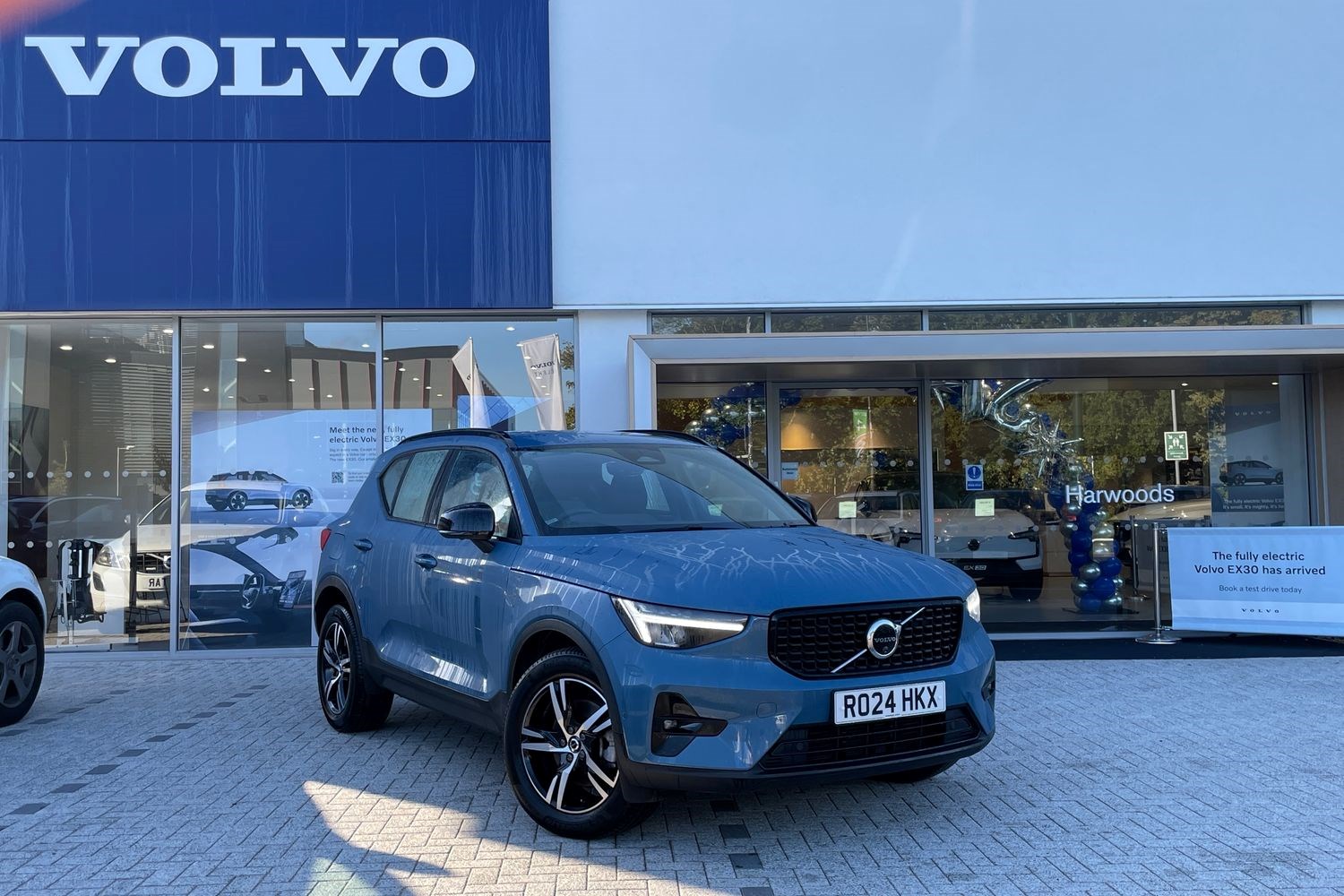 Volvo XC40 Listing Image