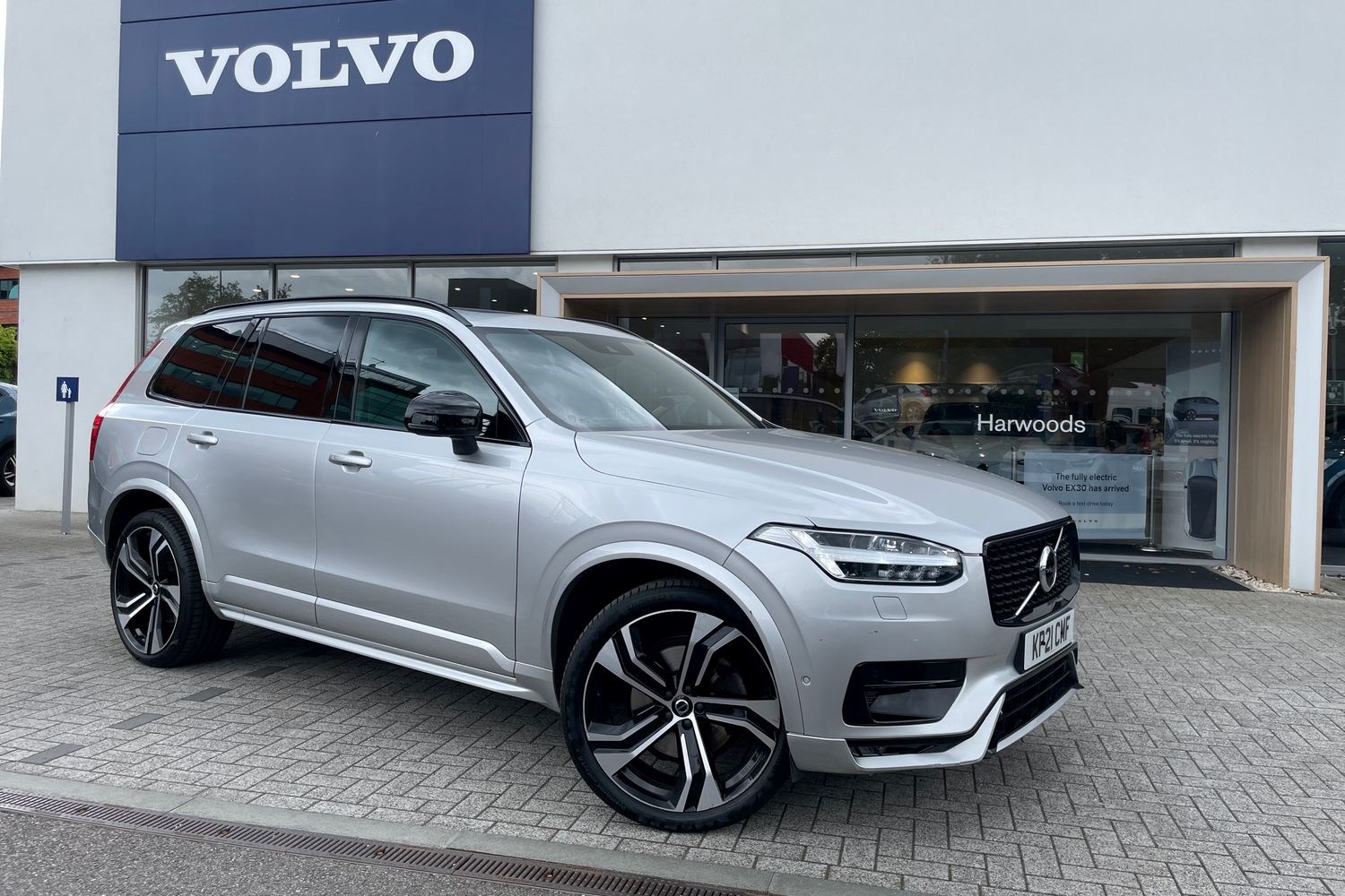 Volvo XC90 Listing Image