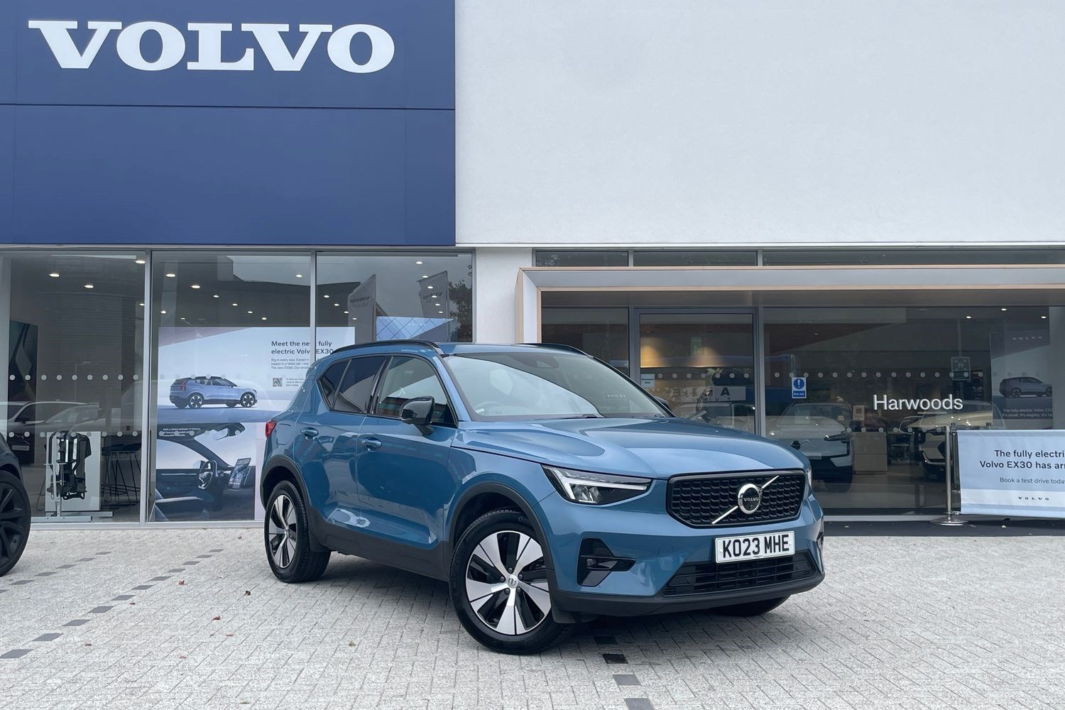 Volvo XC40 Listing Image