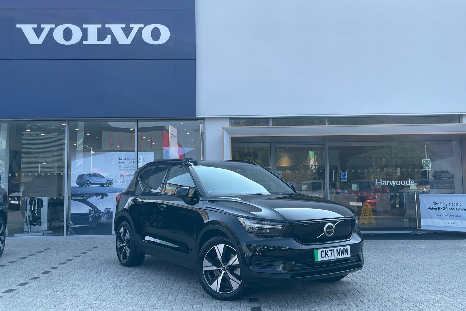 Volvo XC40 Listing Image