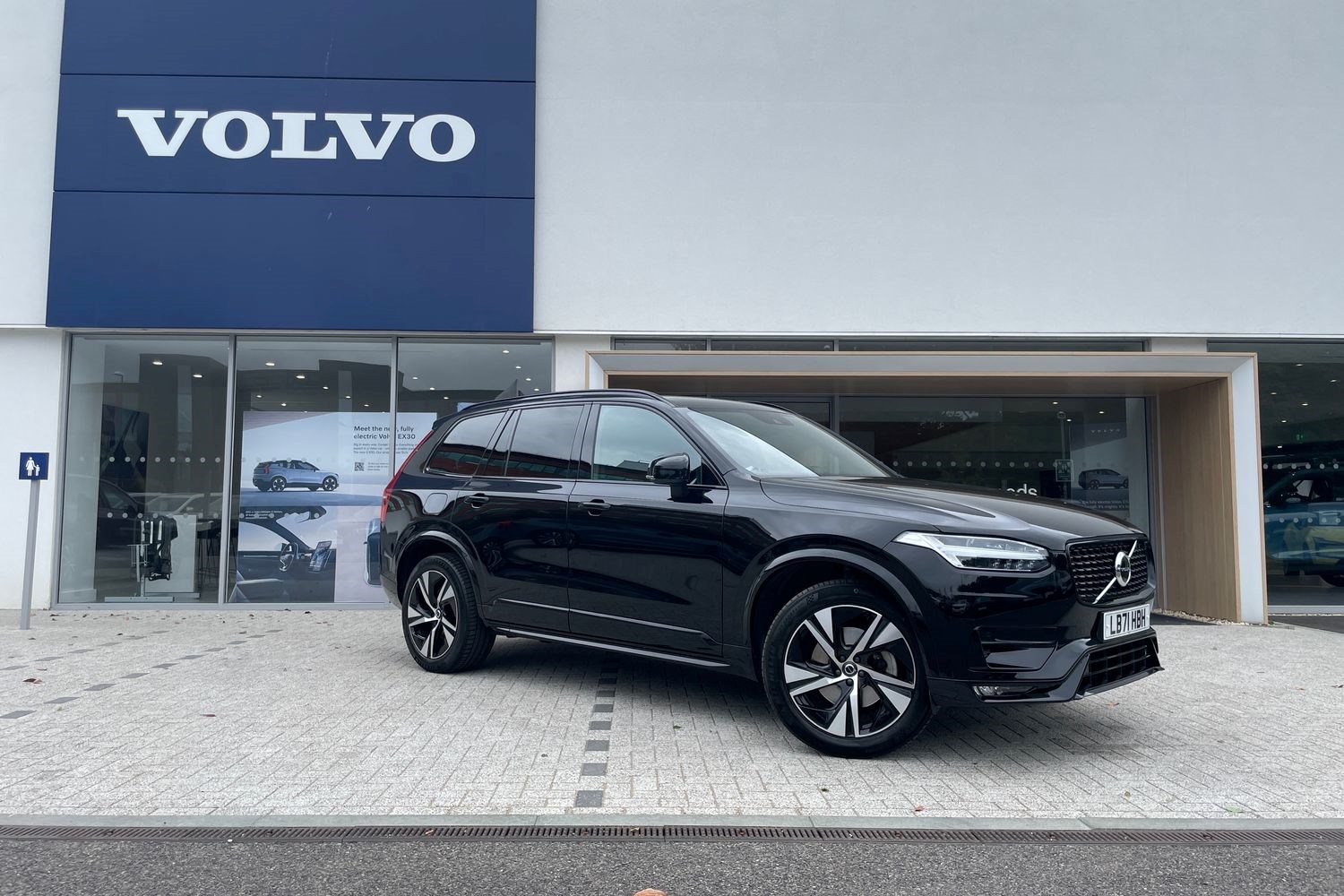 Volvo XC90 Listing Image