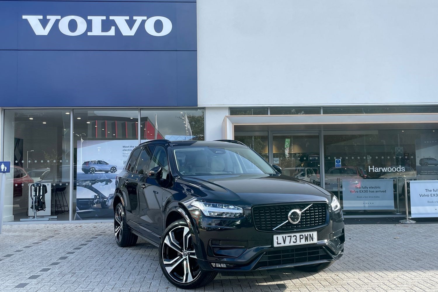 Volvo XC90 Listing Image