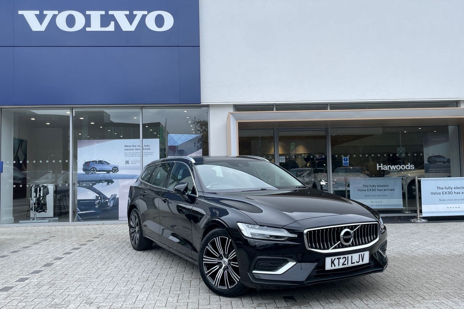 Volvo V60 Listing Image