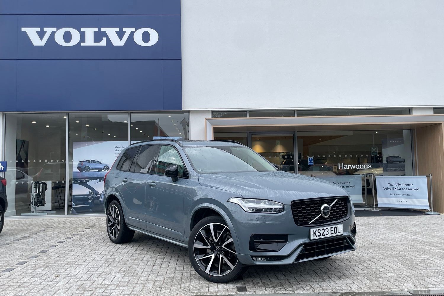 Volvo XC90 Listing Image