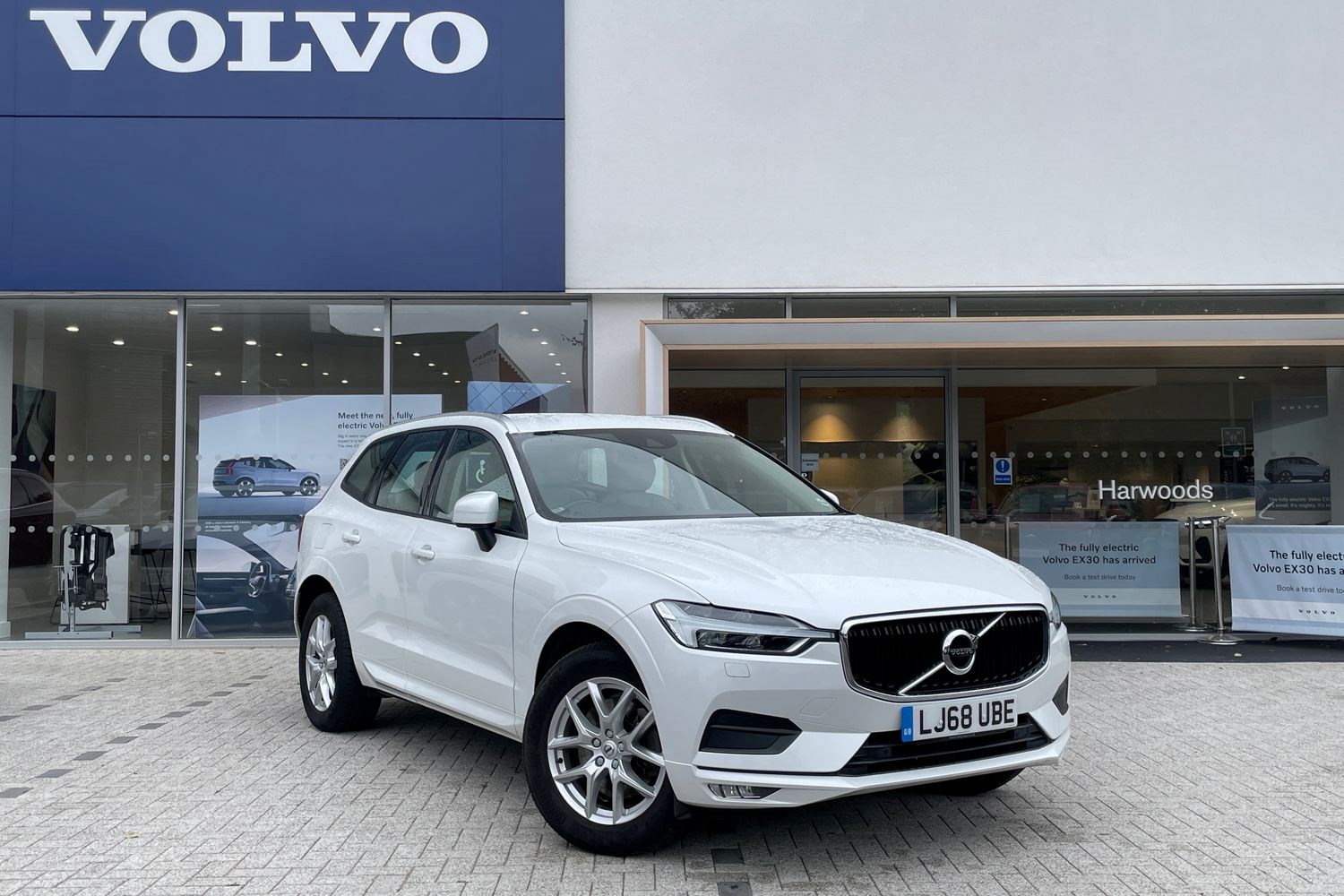 Volvo XC60 Listing Image