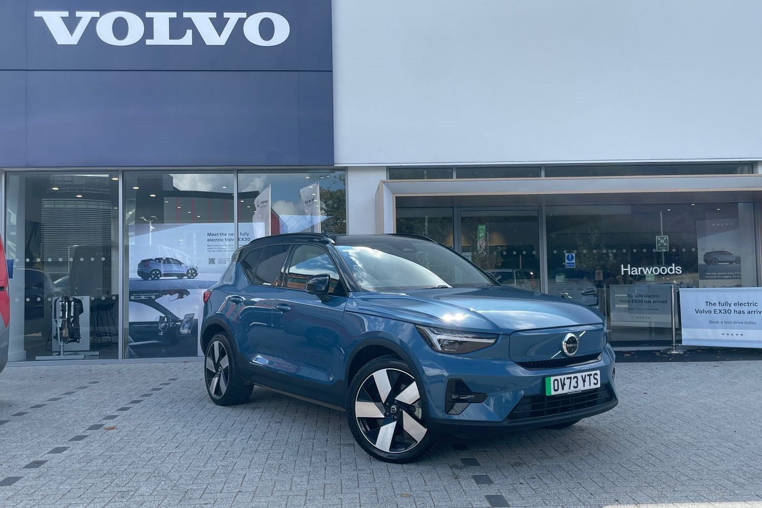 Volvo XC40 Listing Image