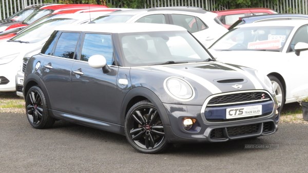 MINI Hatch Listing Image