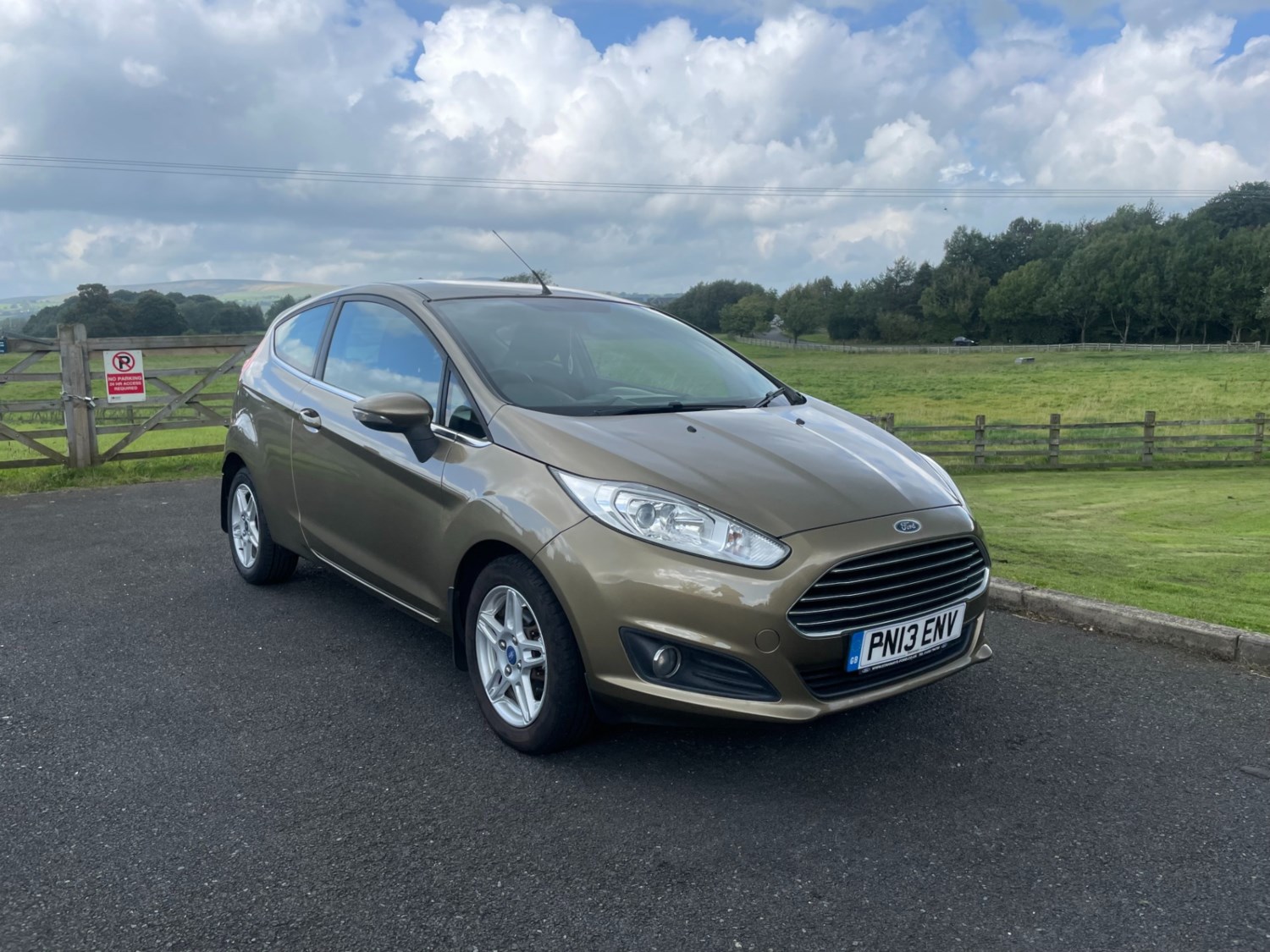 Ford Fiesta Listing Image