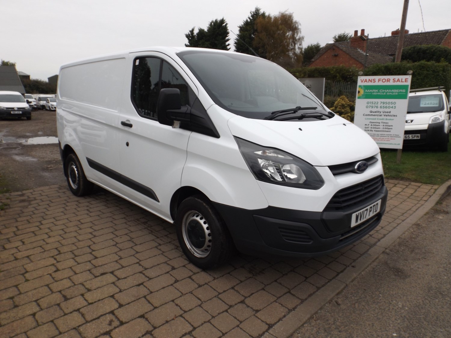 Ford Transit Custom Listing Image