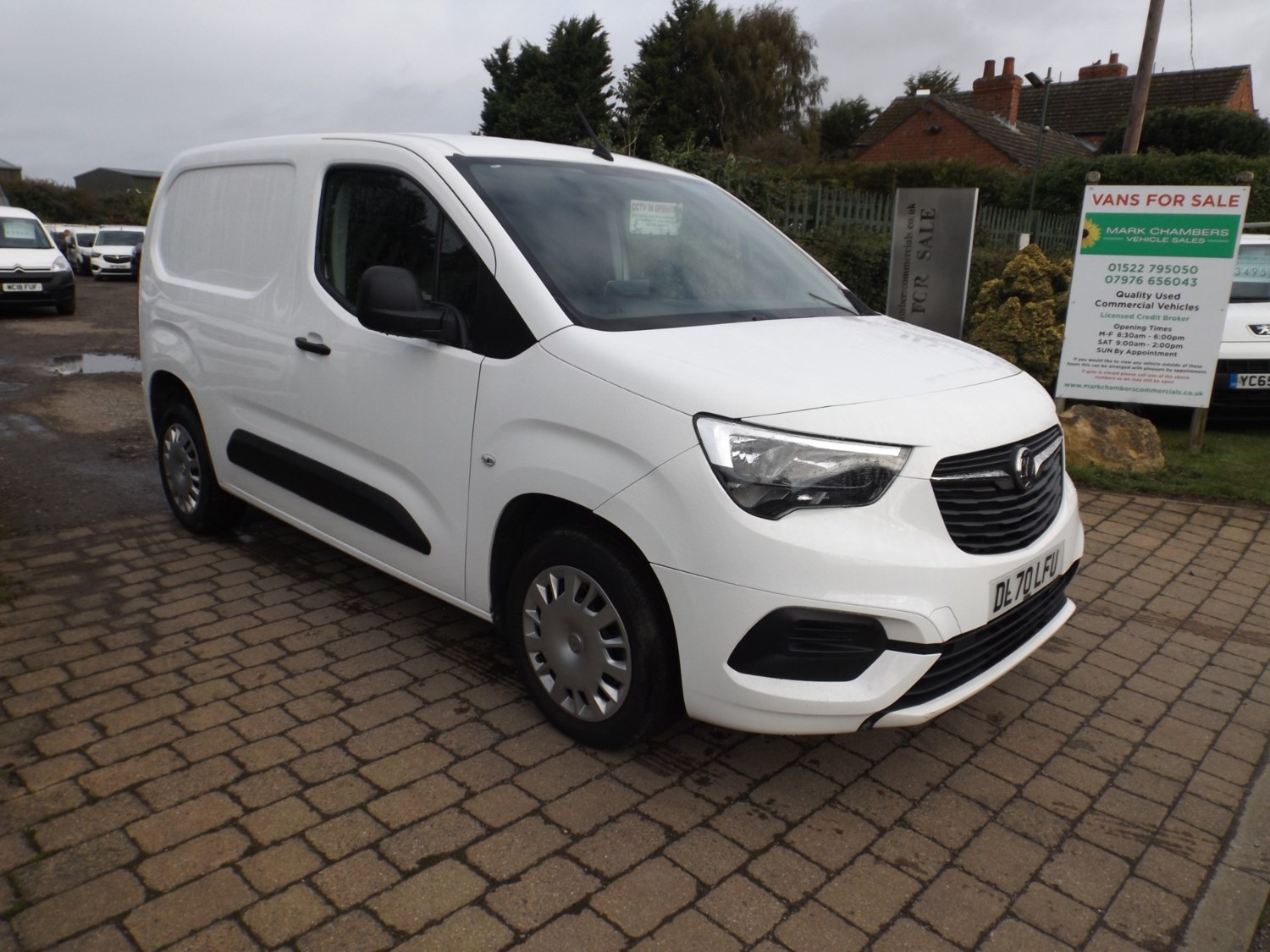 Vauxhall Combo Listing Image