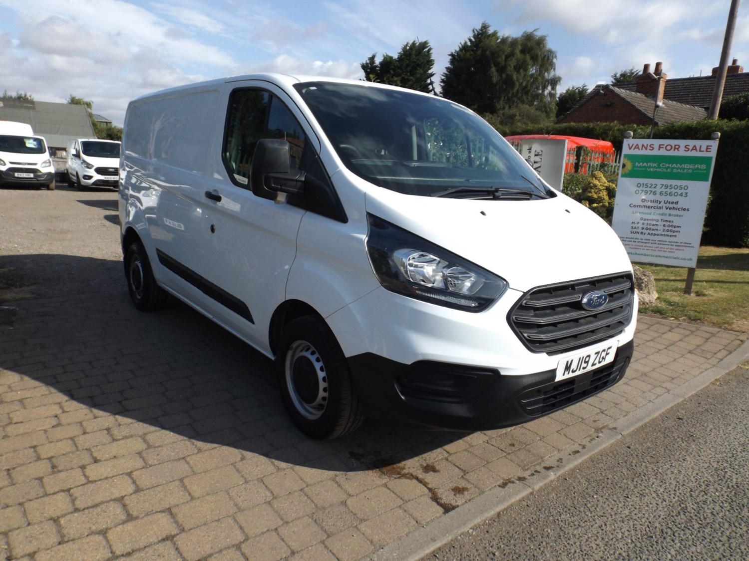 Ford Transit Custom Listing Image