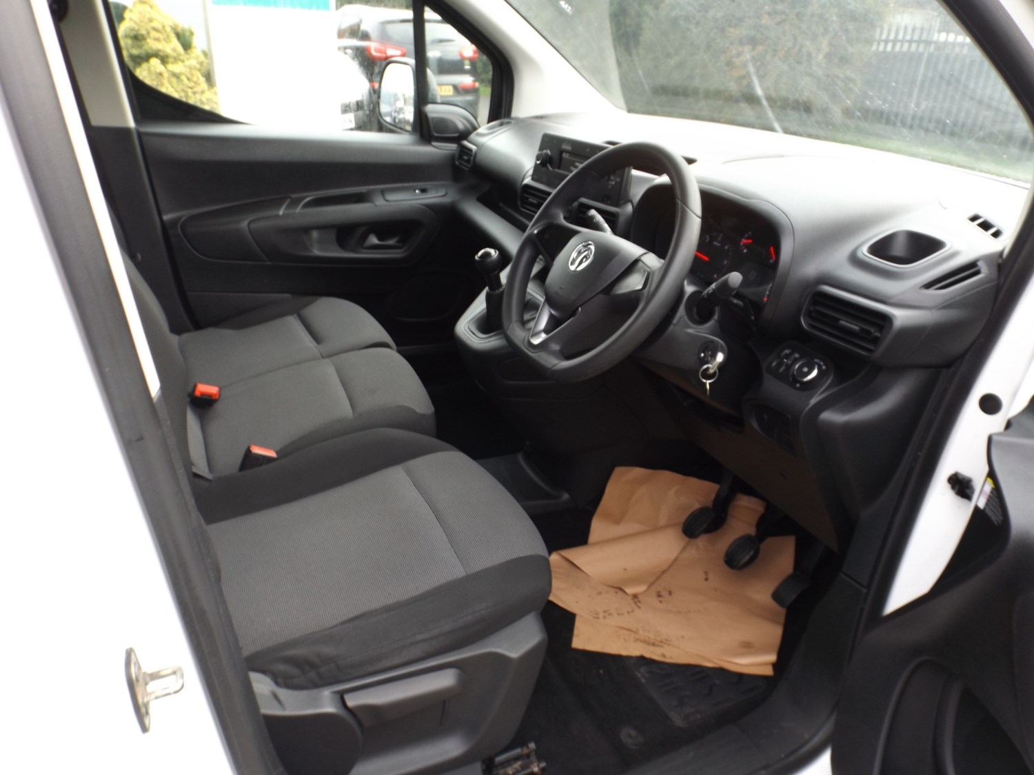 Vauxhall Combo Listing Image