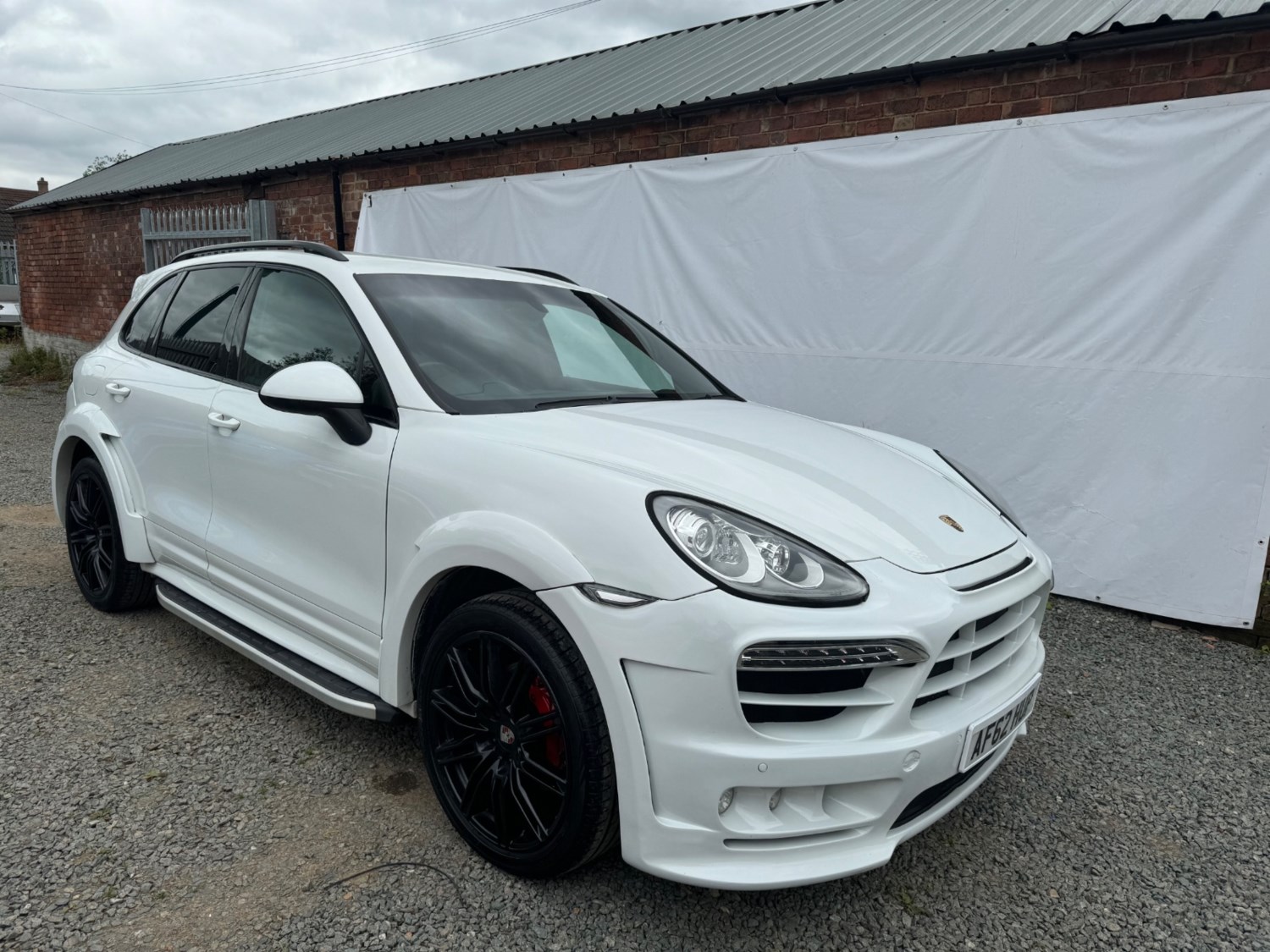 Porsche Cayenne Listing Image