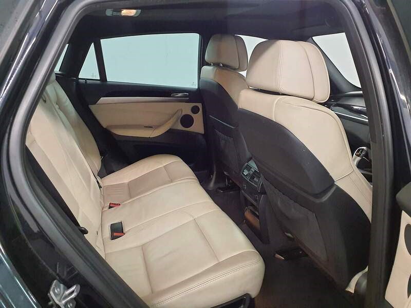 BMW X6 Listing Image