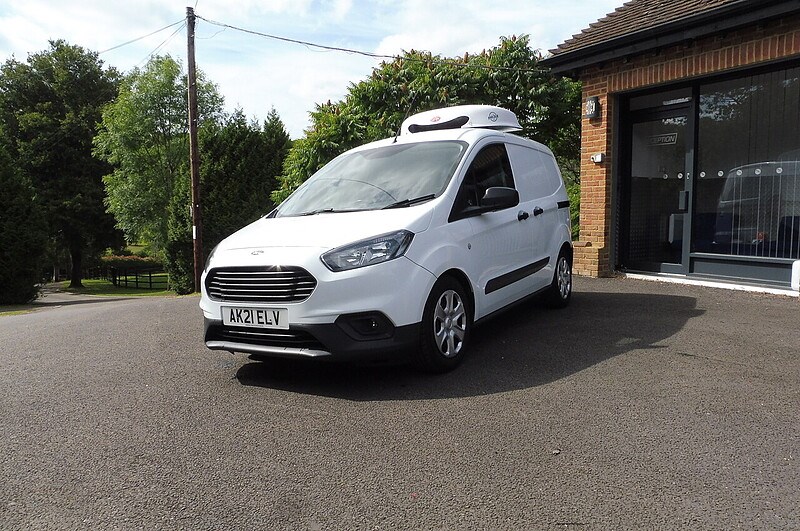 Ford Transit Courier Listing Image