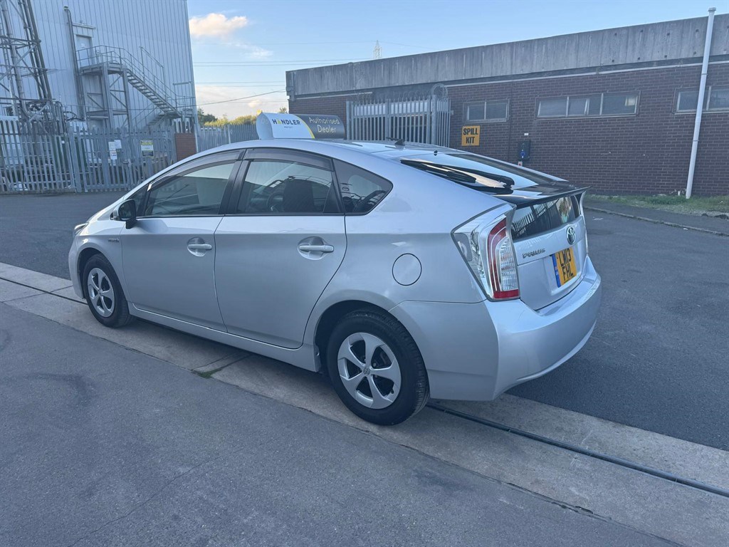 Toyota Prius Listing Image