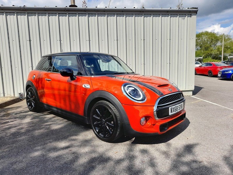 MINI Hatch Listing Image