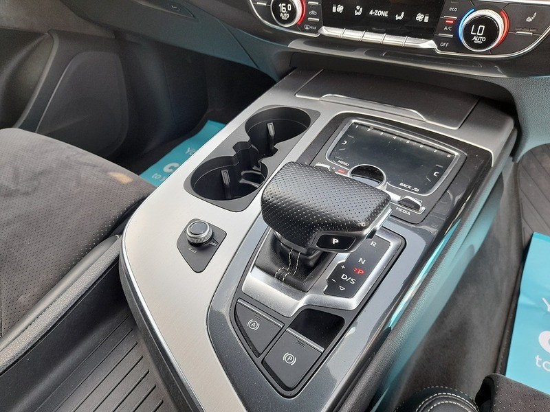 Audi Q7 Listing Image