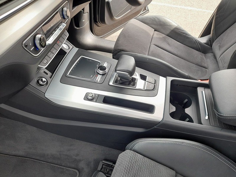 Audi Q5 Listing Image