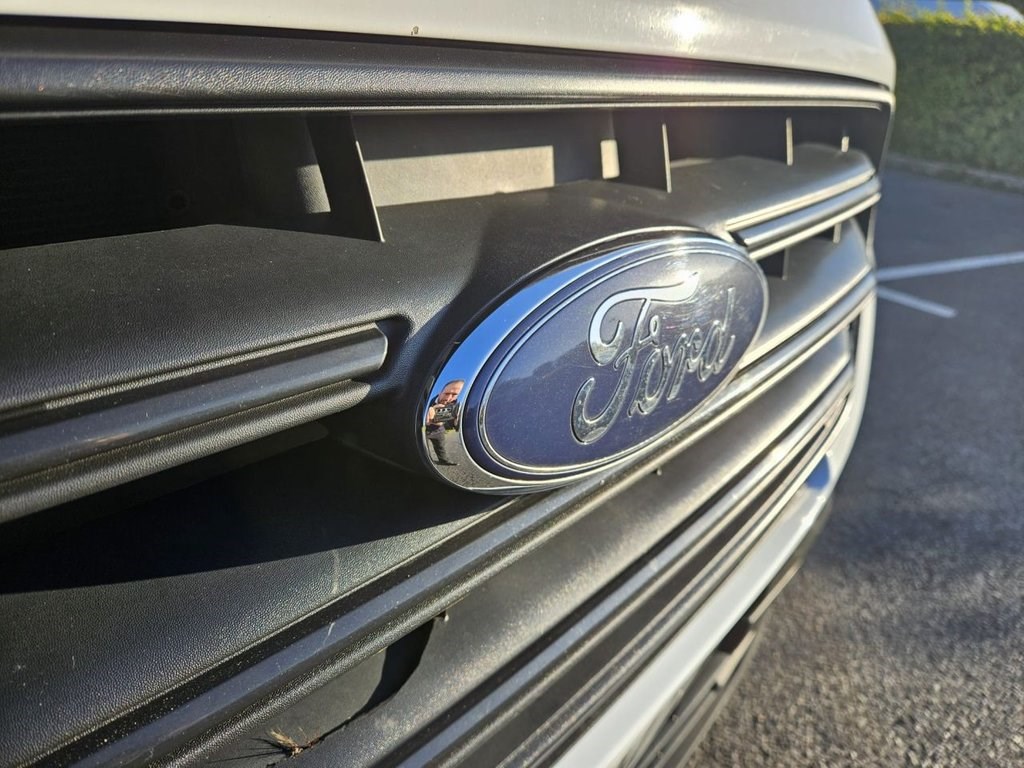 Ford Transit Custom Listing Image