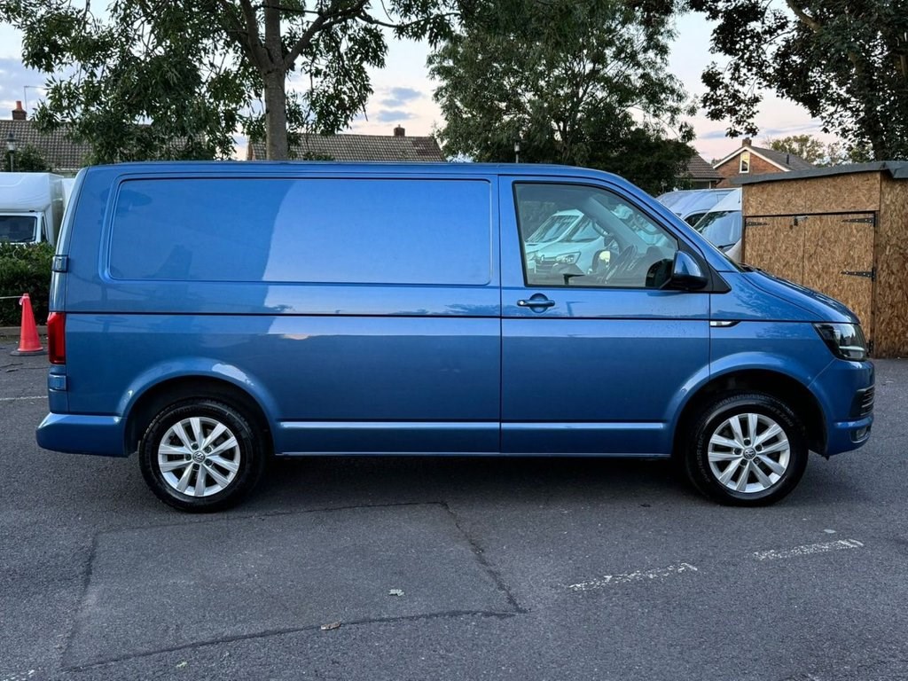 Volkswagen Transporter Listing Image