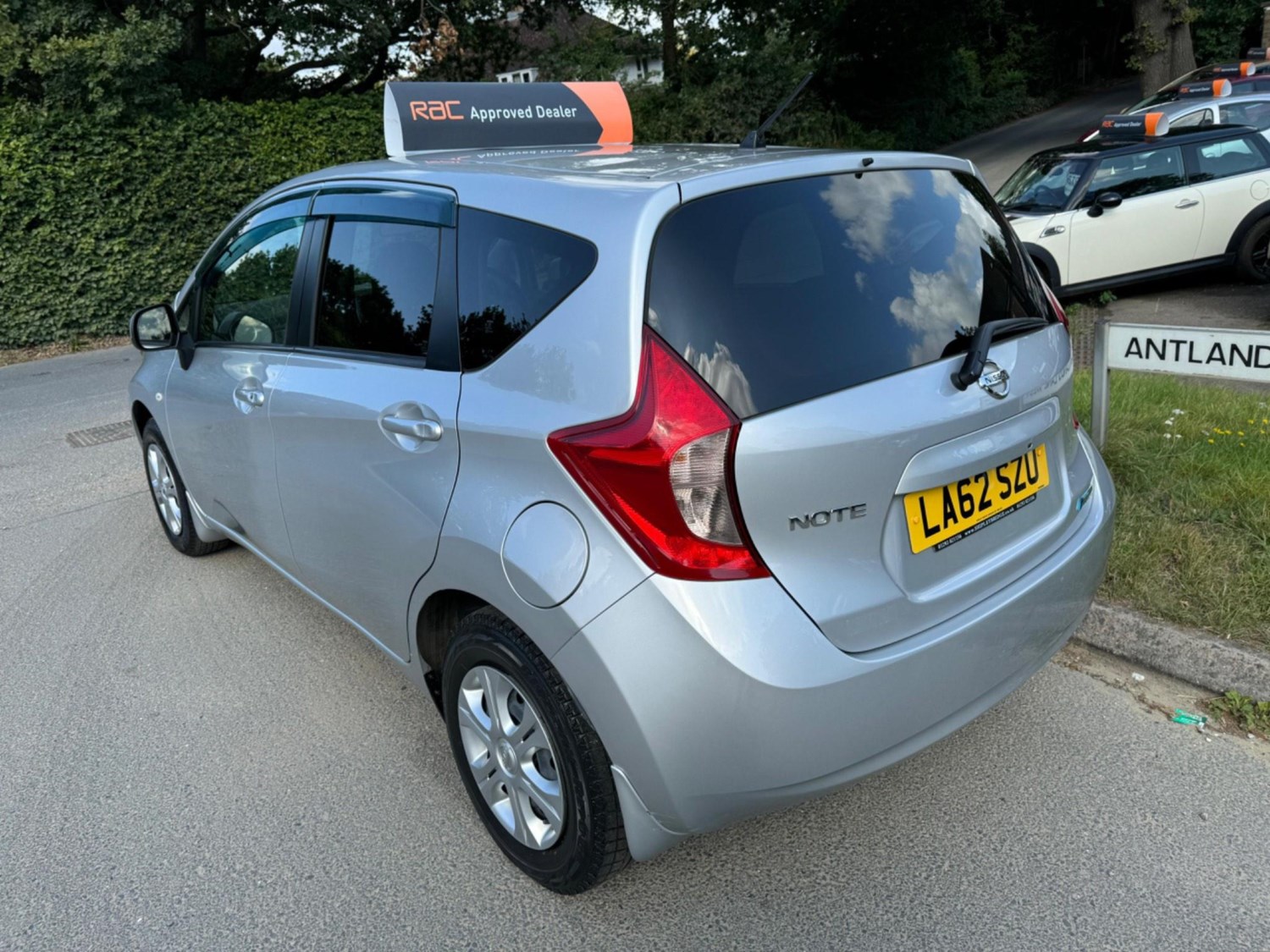 Nissan Note Listing Image