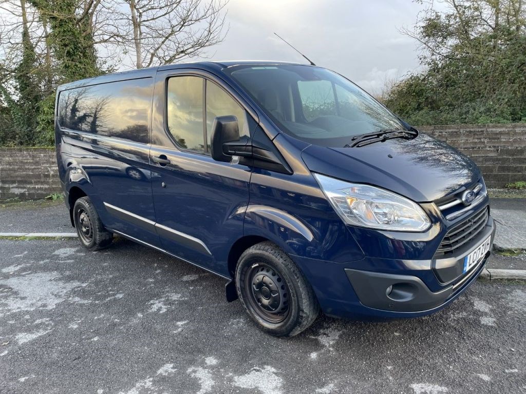 Ford Transit Custom Listing Image