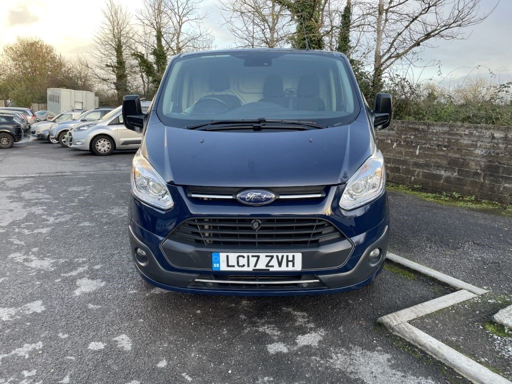 Ford Transit Custom Listing Image