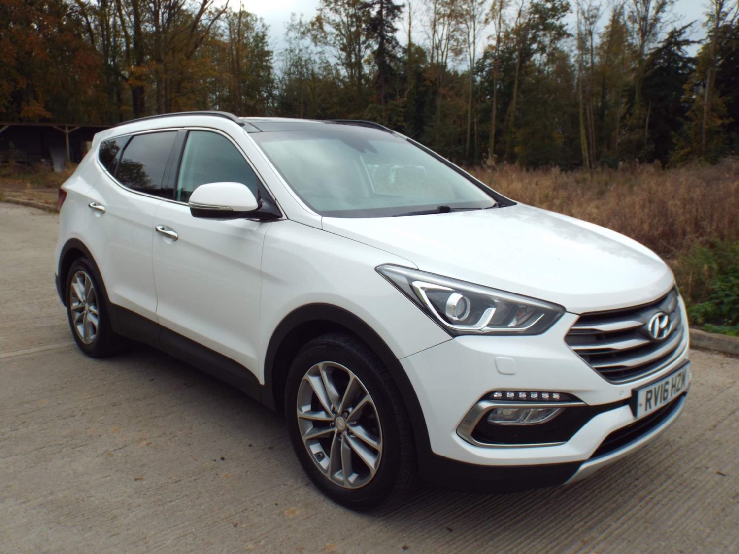 Hyundai Santa Fe Listing Image