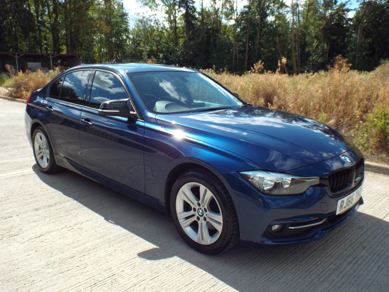 BMW 3 Series Listing Image