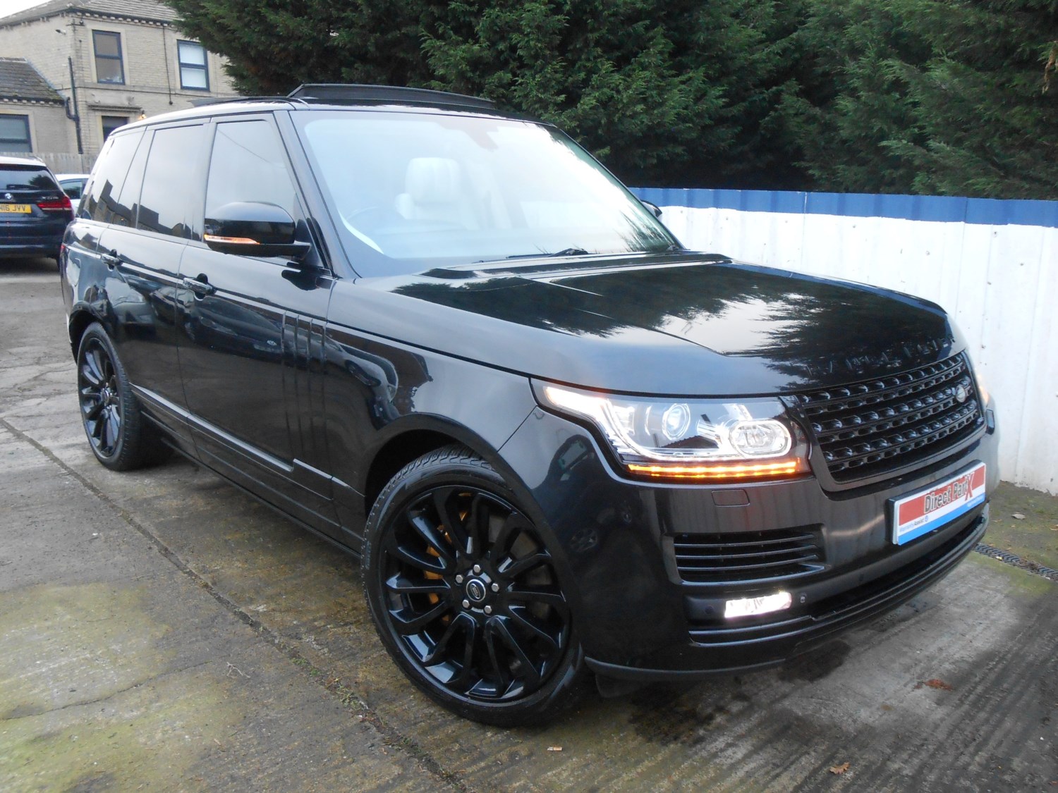 Land Rover Range Rover Listing Image