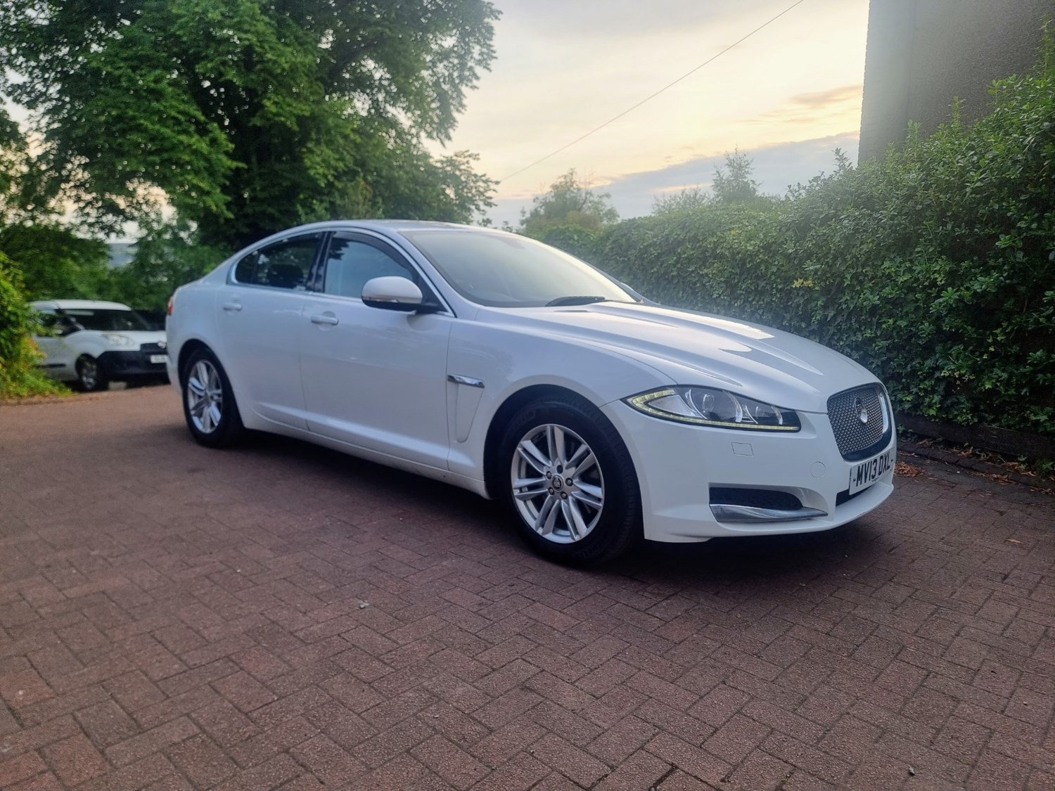 Jaguar XF Listing Image