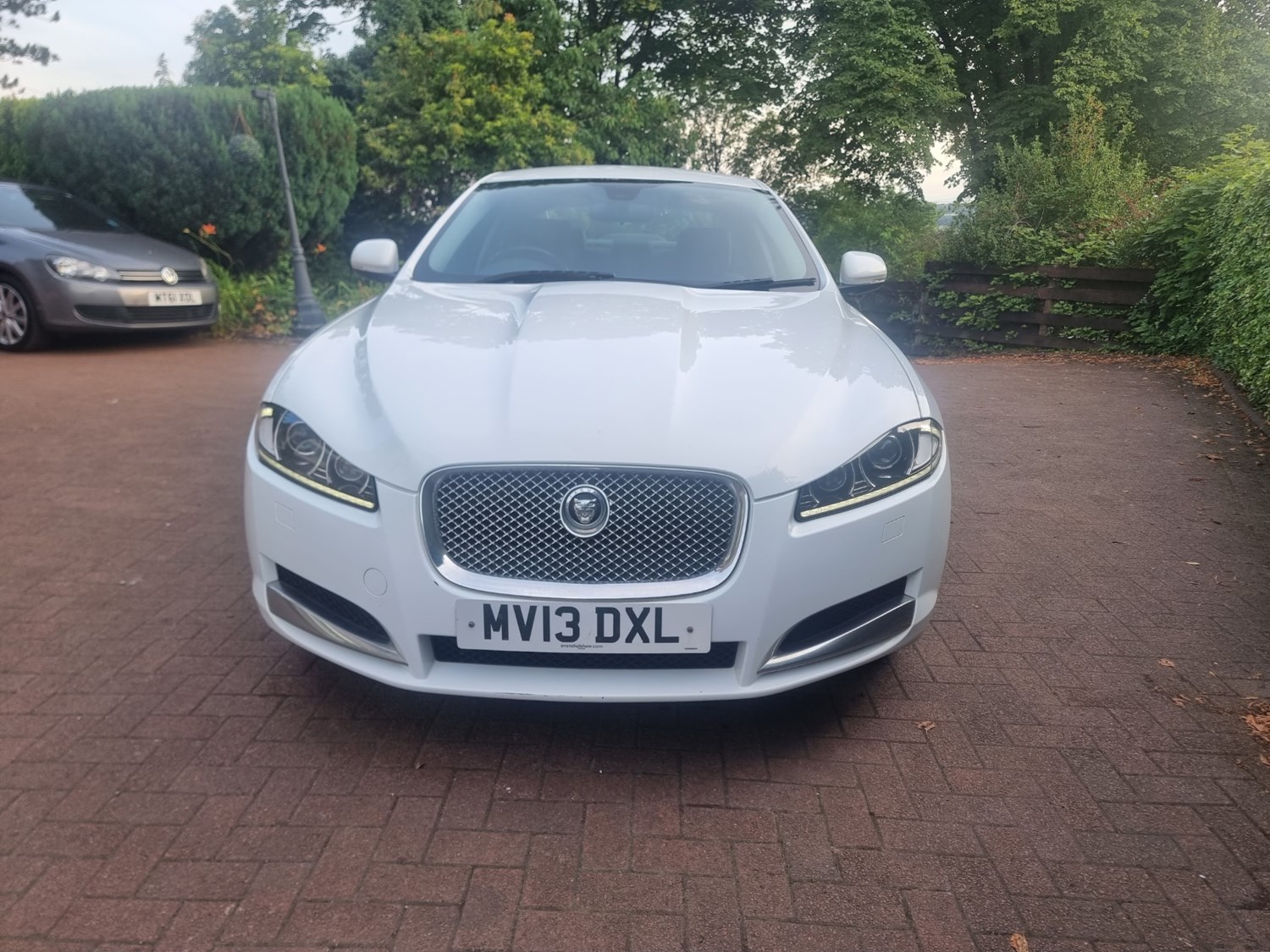 Jaguar XF Listing Image