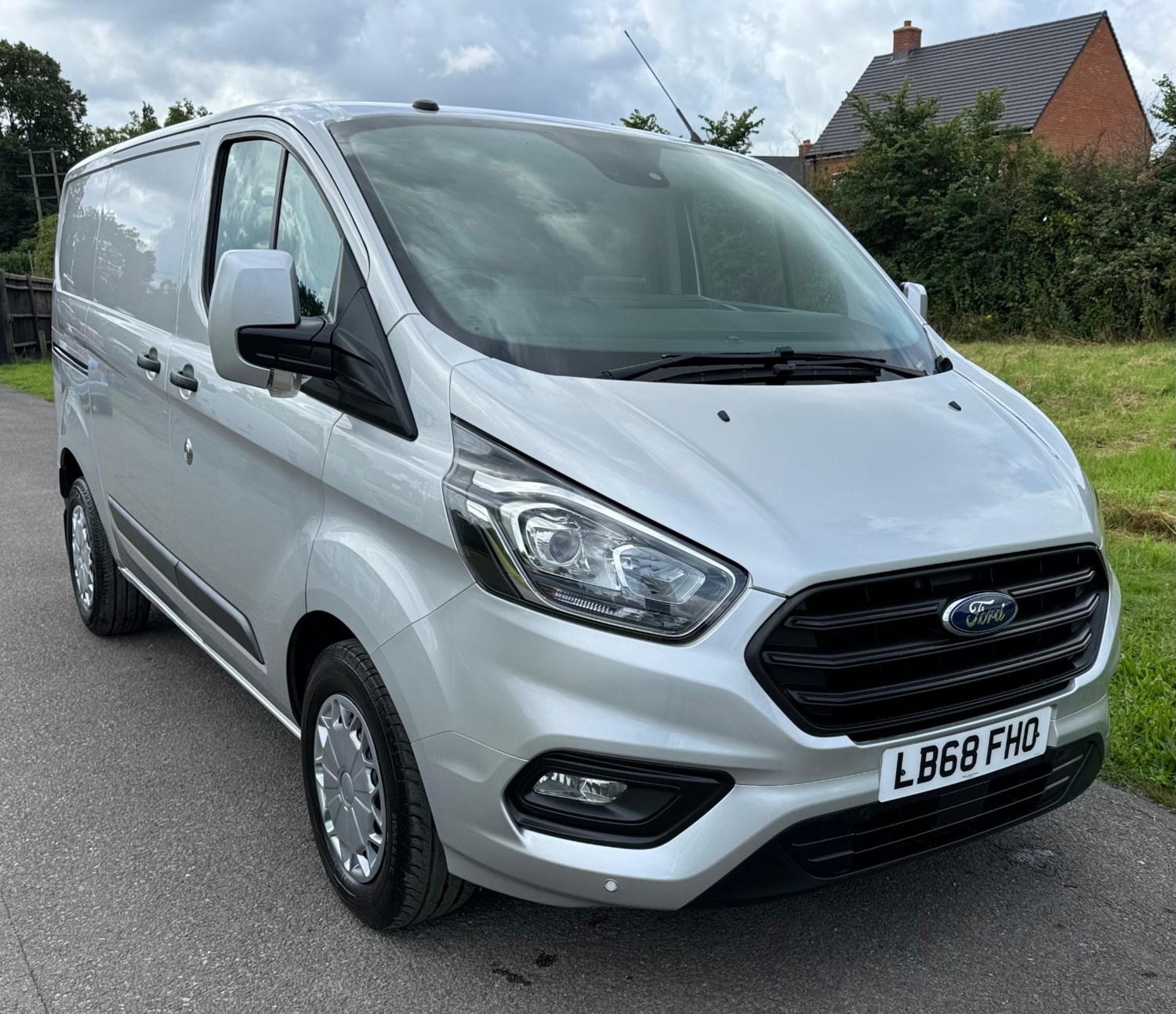 Ford Transit Custom Listing Image