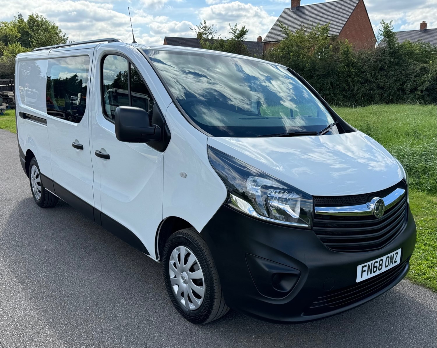 Vauxhall Vivaro Listing Image