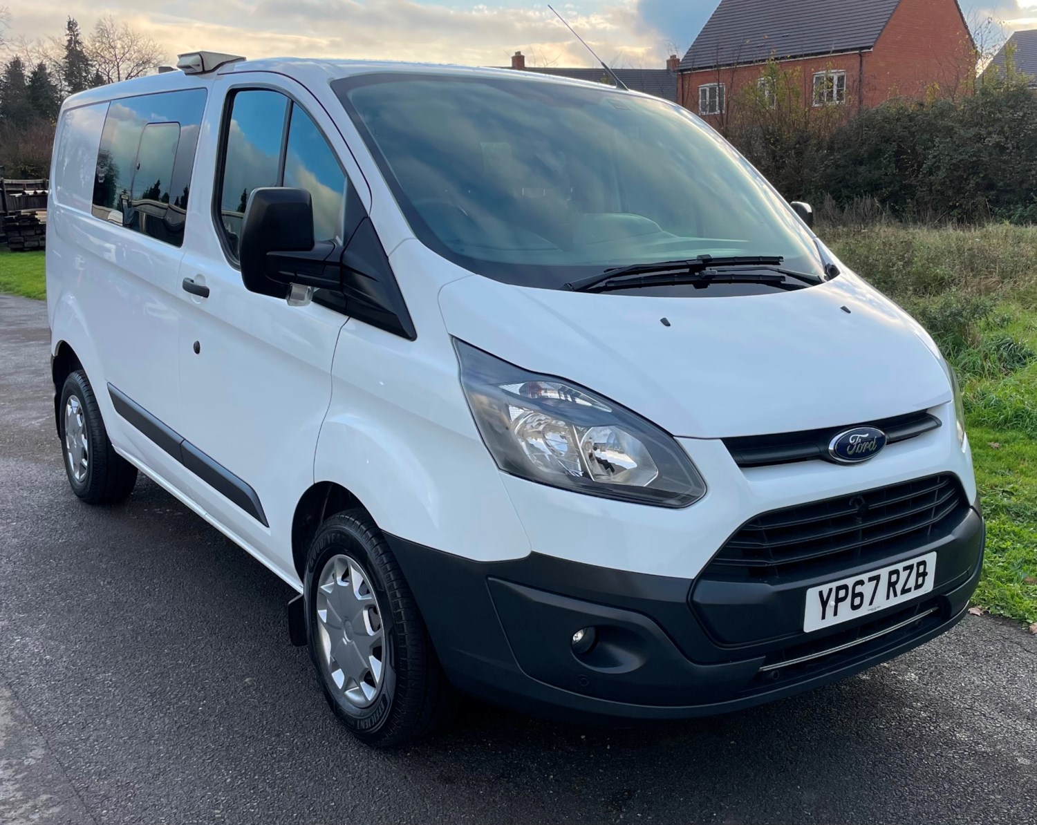 Ford Transit Custom Listing Image