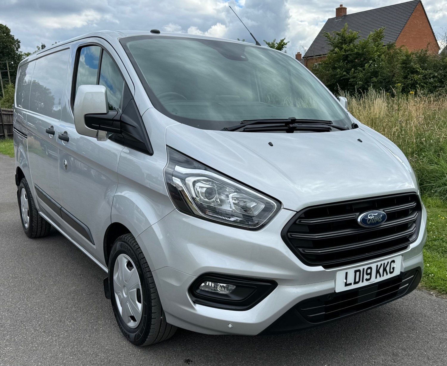 Ford Transit Custom Listing Image