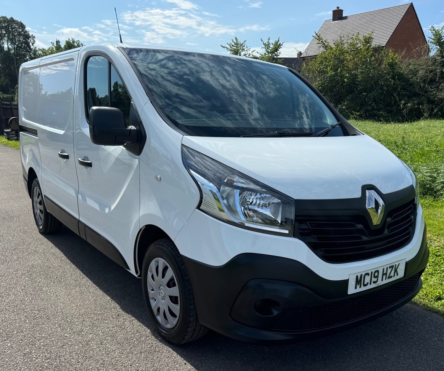 Renault Trafic Listing Image