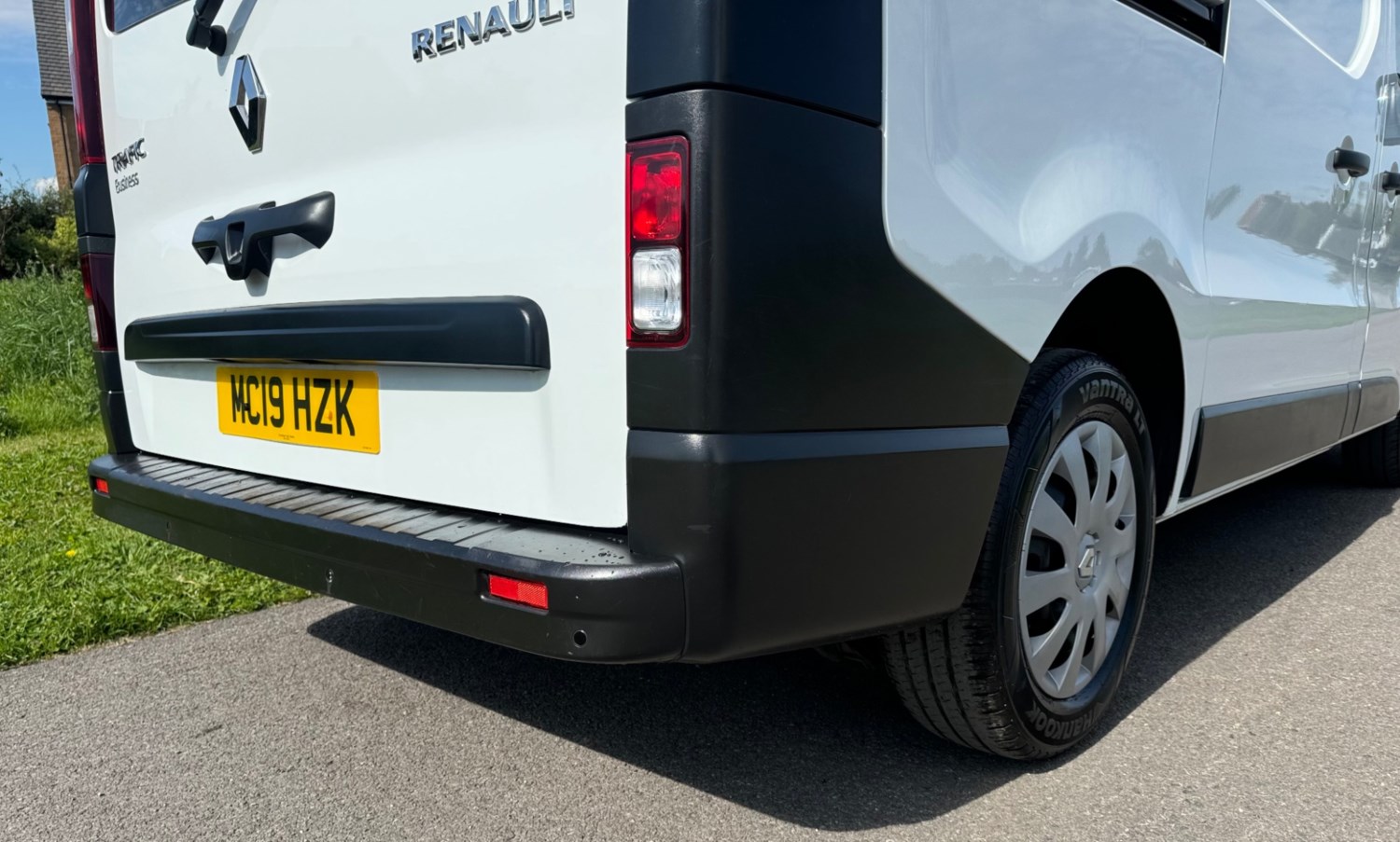 Renault Trafic Listing Image