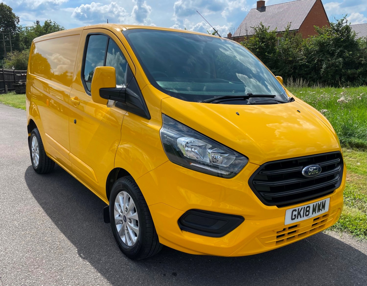 Ford Transit Custom Listing Image