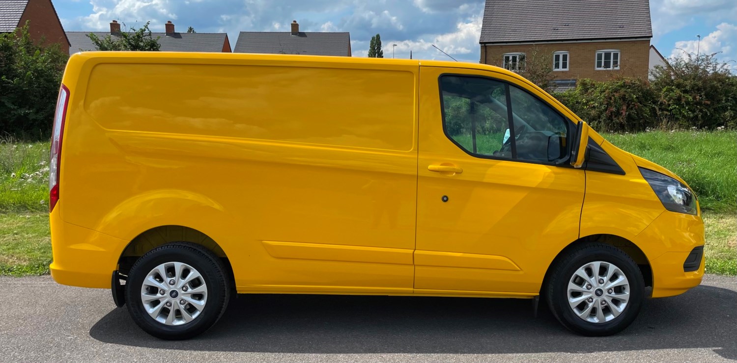 Ford Transit Custom Listing Image