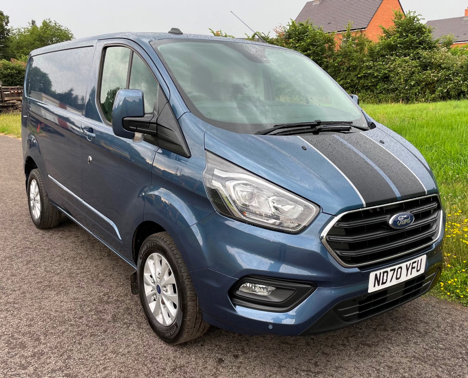 Ford Transit Custom Listing Image