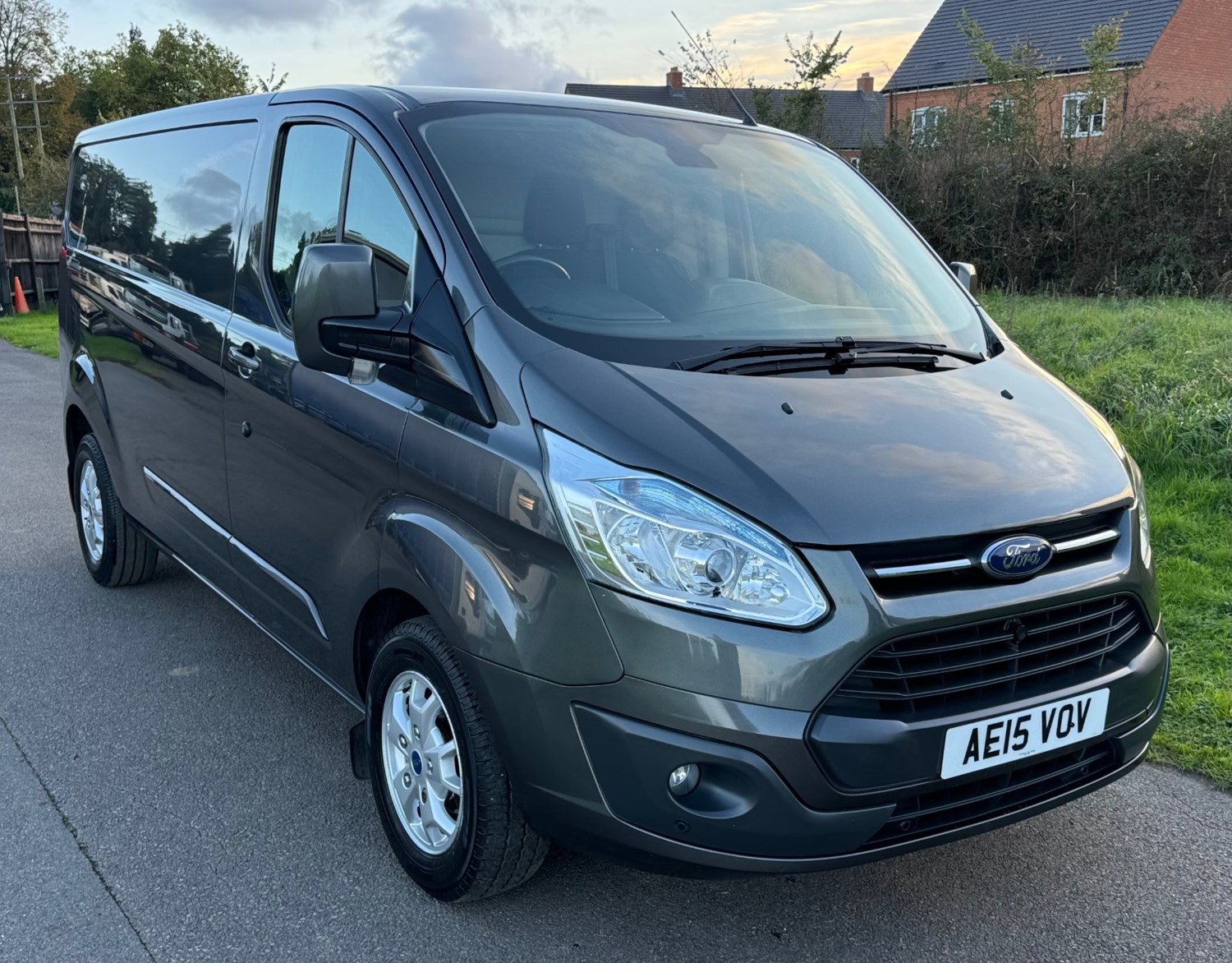 Ford Transit Custom Listing Image