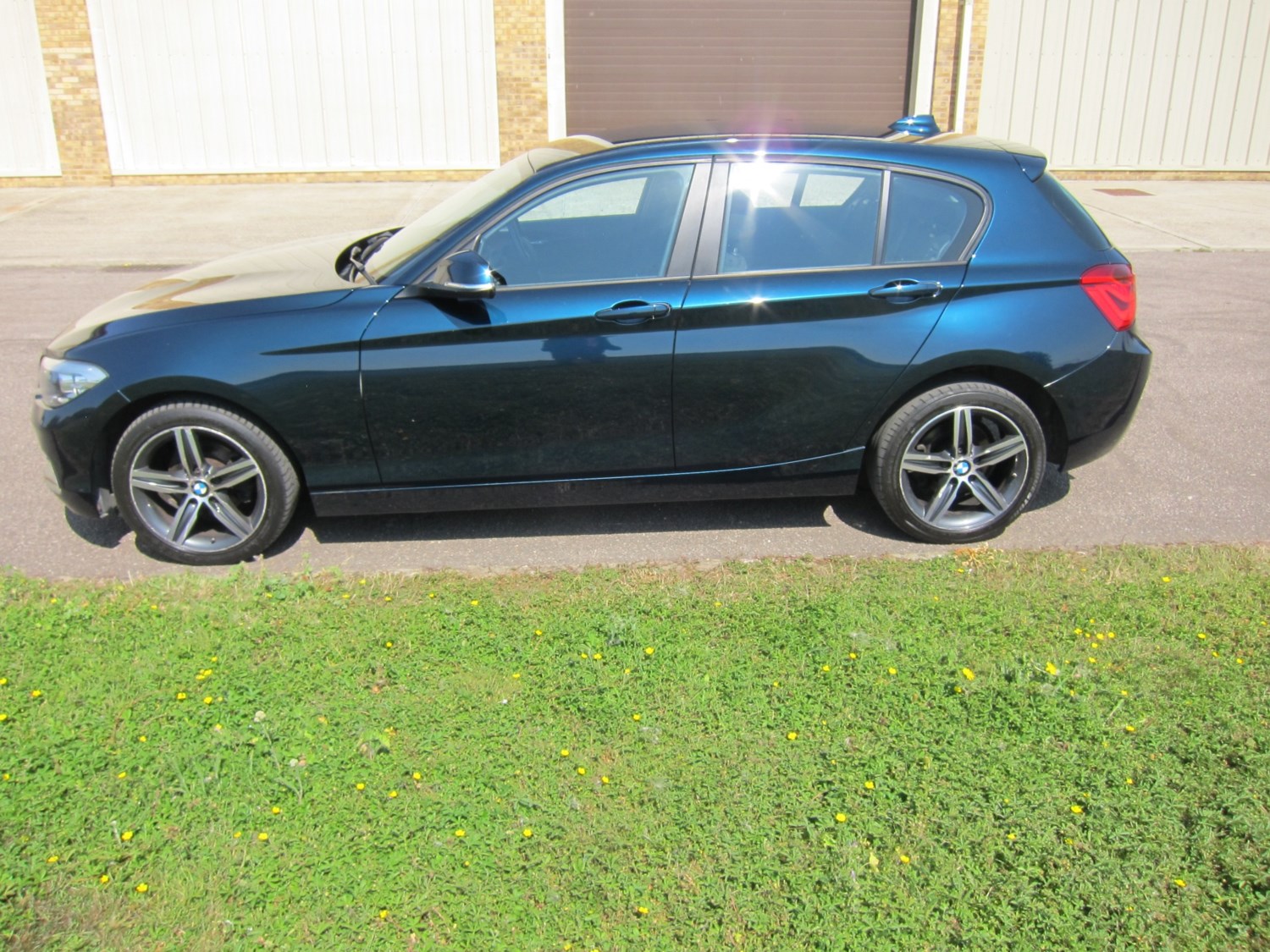 BMW 1 Series Listing Image