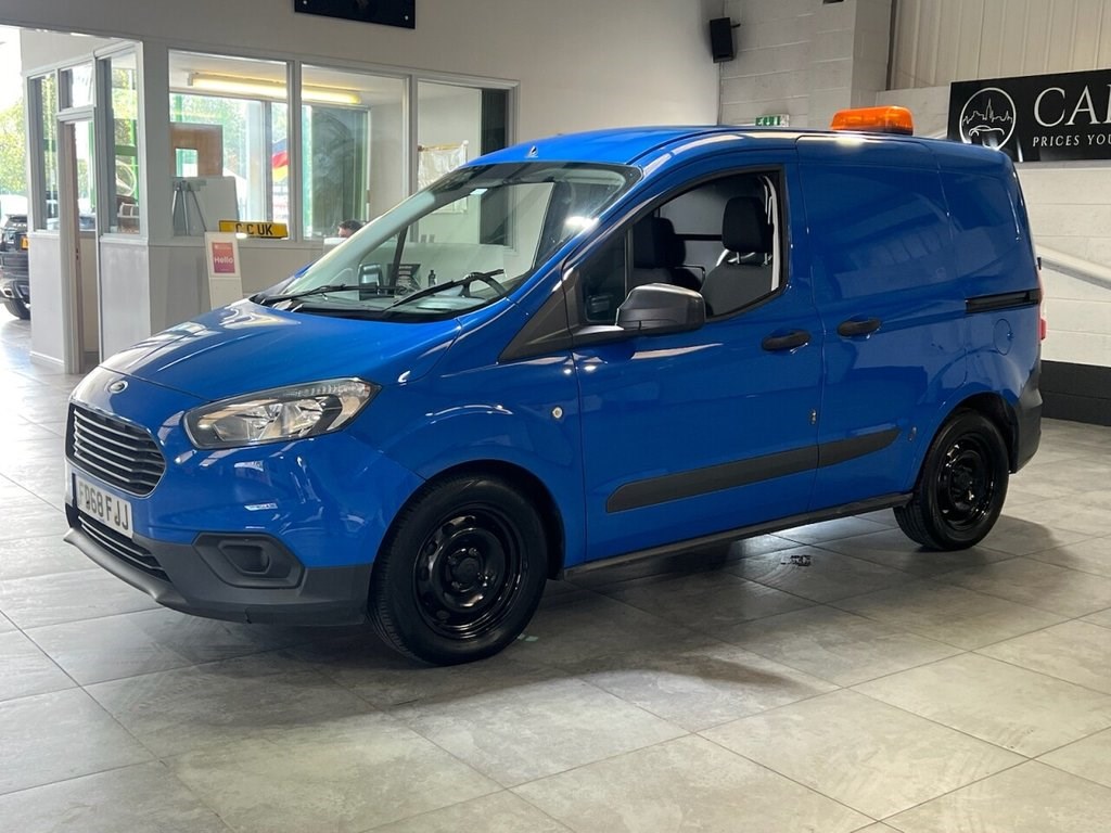 Ford Transit Courier Listing Image