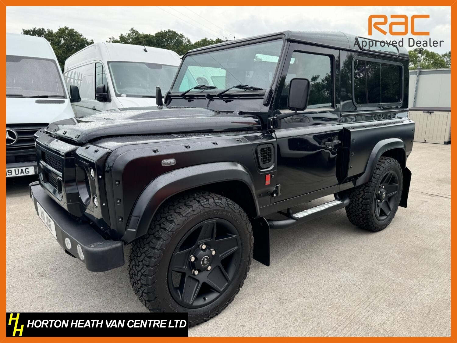 Land Rover Defender 90 Listing Image