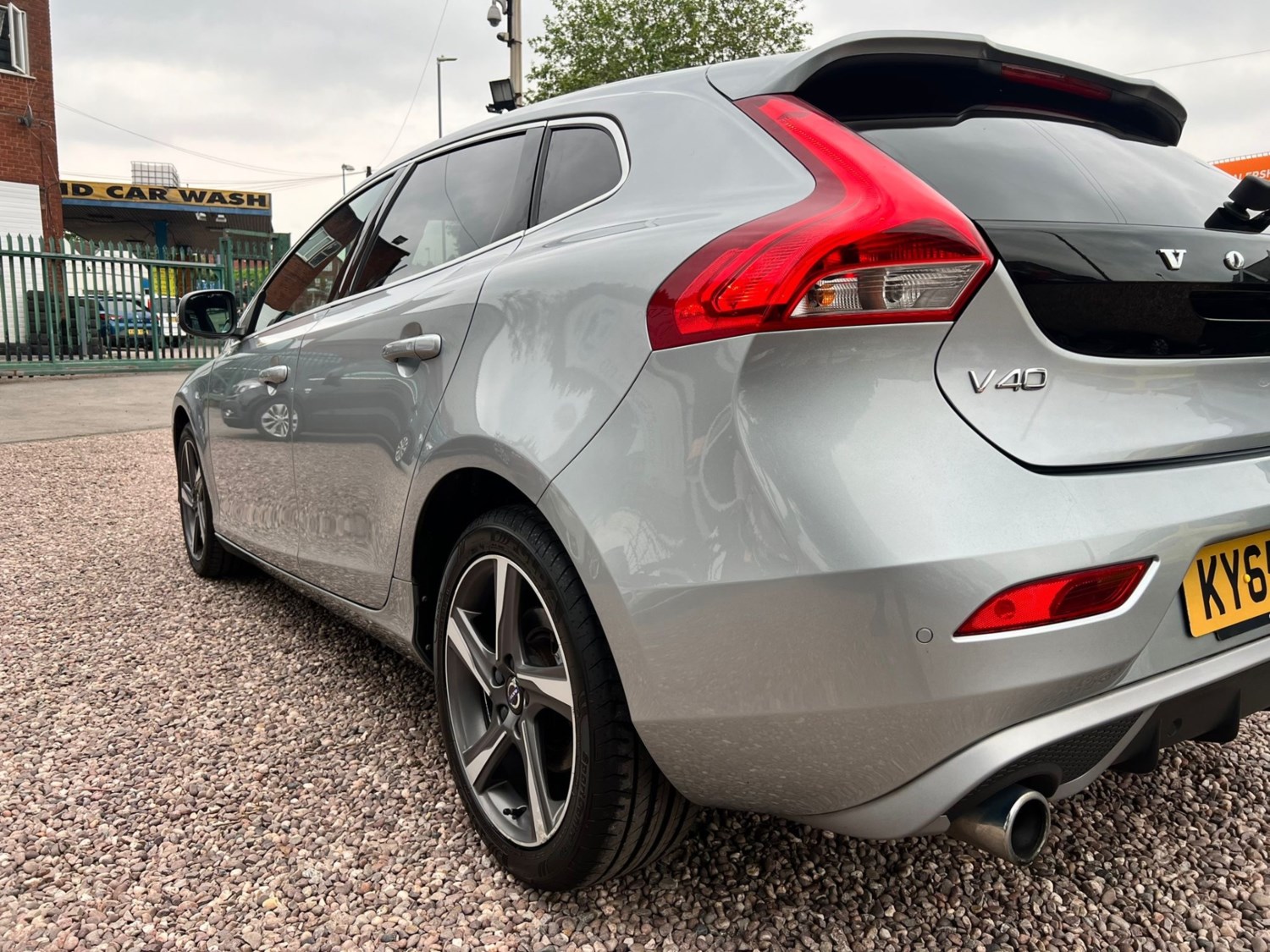 Volvo V40 Listing Image