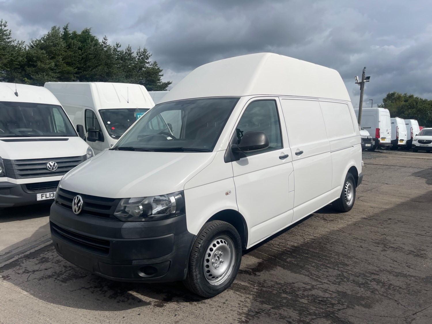 Volkswagen Transporter Listing Image