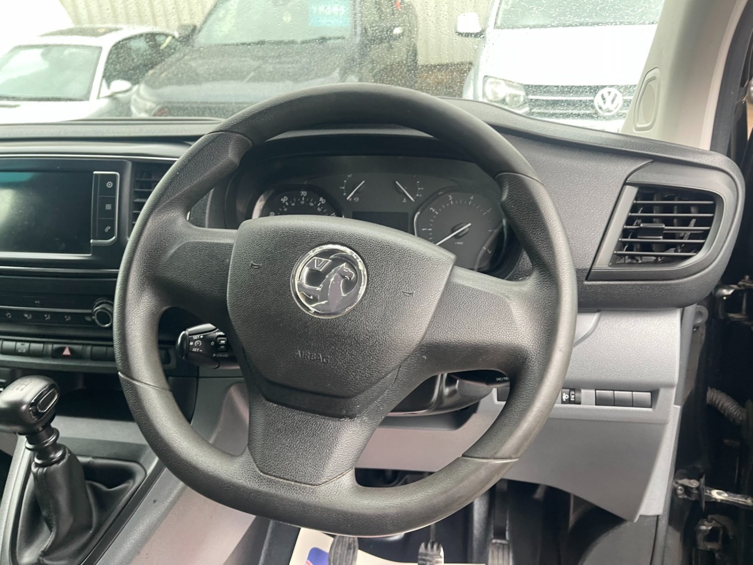 Vauxhall Vivaro Listing Image