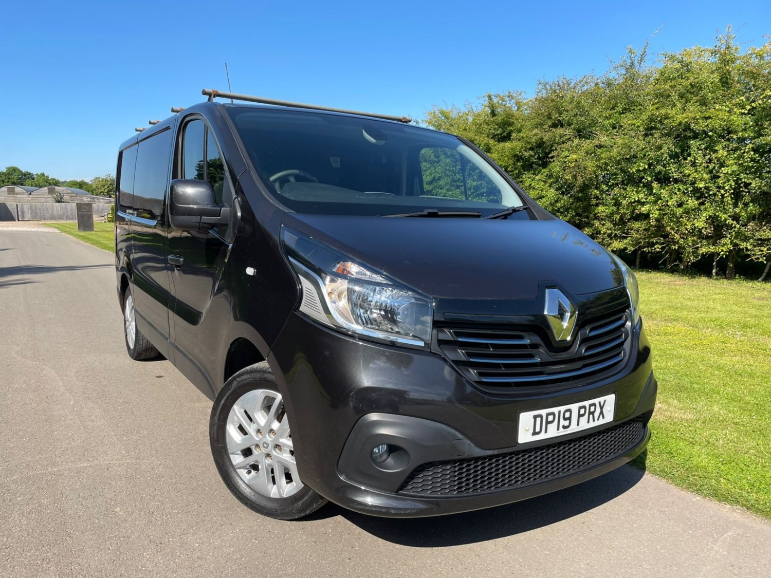 Renault Trafic Listing Image